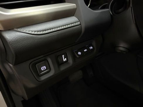 Used 2023 GMC Acadia Denali w/ Denali Ultimate Package AWD/4WD image 49