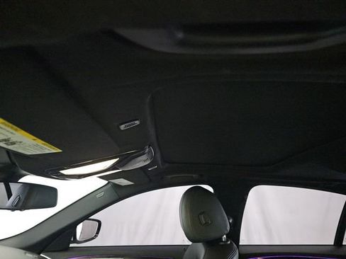 Used 2018 BMW 530i xDrive image 13