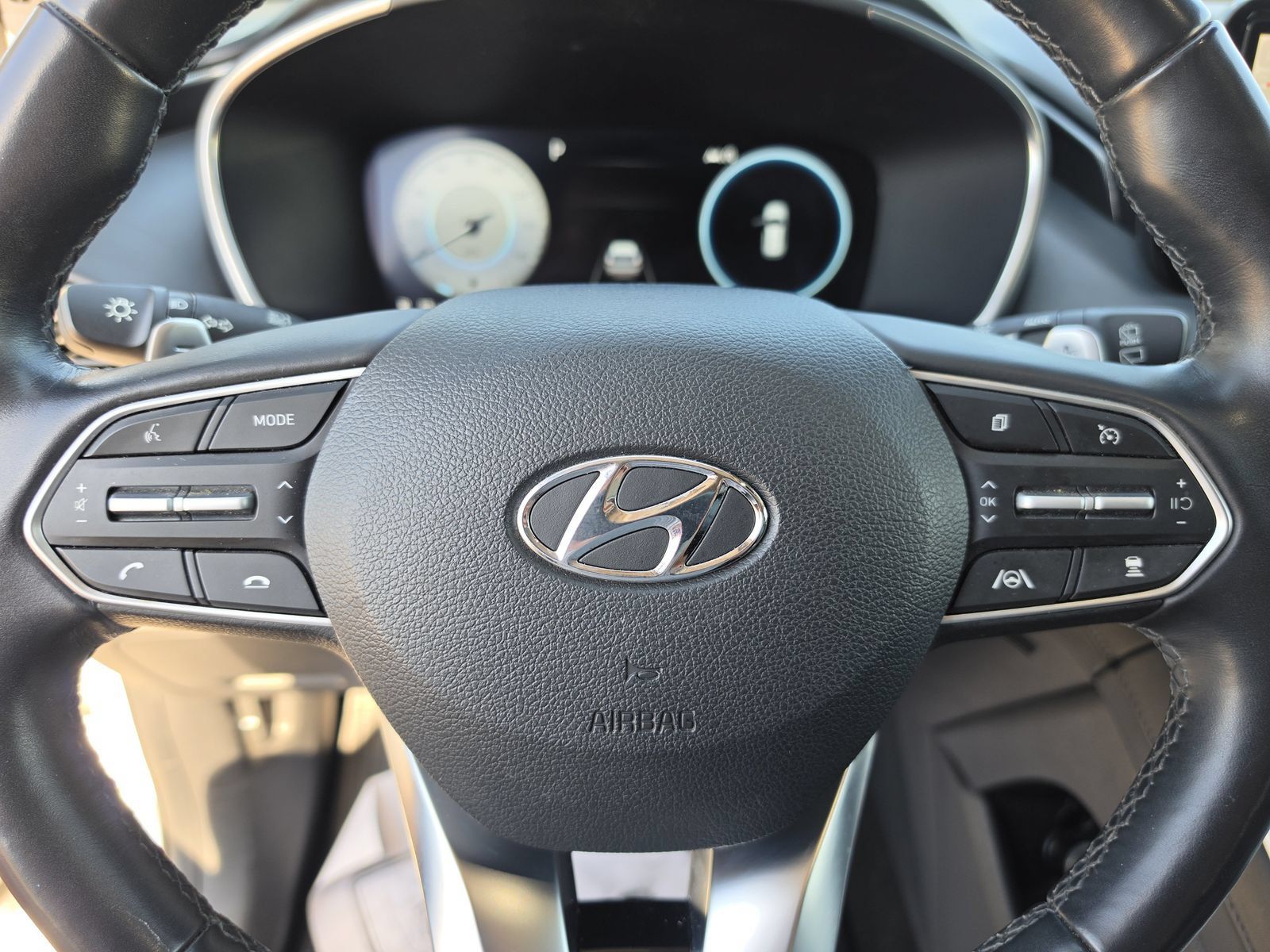 Used 2023 Hyundai Santa Fe Limited AWD/4WD image 34