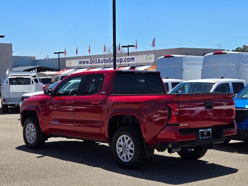 Used 2024 Toyota Tacoma SR5 AWD/4WD image 6