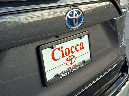 Used 2022 Toyota RAV4 SE image 29