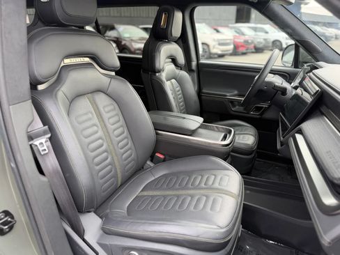 Used 2023 Rivian R1S Launch Edition Quad AWD/4WD image 21