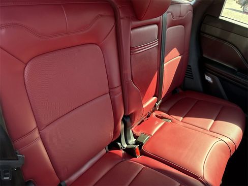 Used 2025 Lincoln Corsair Grand Touring w/ Equipment Group 301A image 17