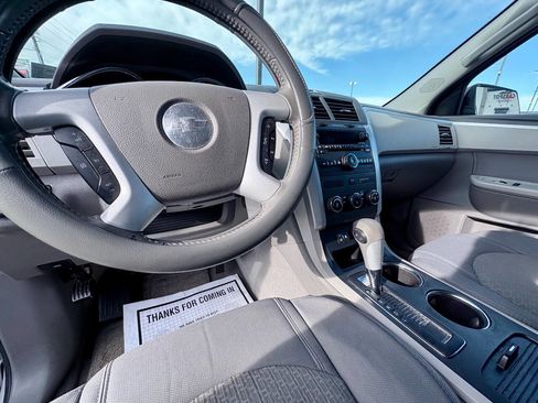 Used 2011 Chevrolet Traverse LS image 13