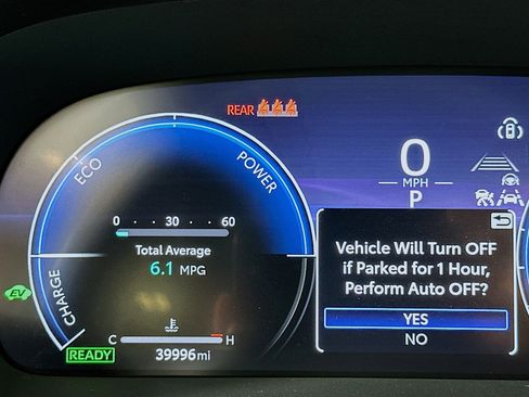 Used 2025 Toyota Crown XLE image 19