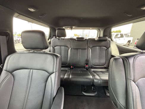 Used 2025 Jeep Wagoneer Series II AWD/4WD image 24