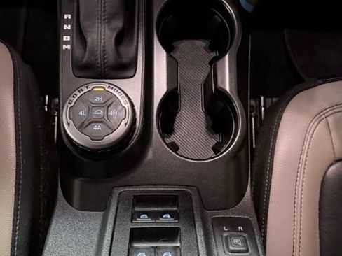 Used 2023 Ford Bronco Wildtrak AWD/4WD image 36