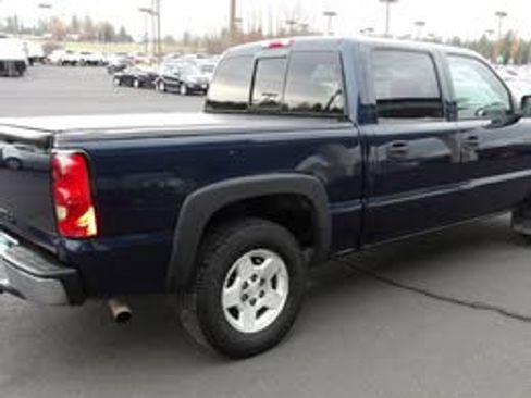 Used 2005 Chevrolet Silverado 1500 LT image 4
