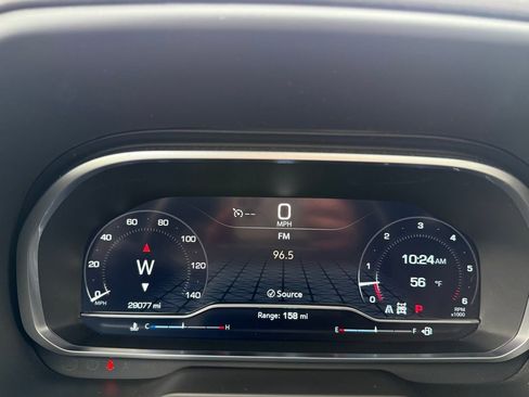 Used 2023 GMC Yukon SLT w/ SLT Premium Package image 14