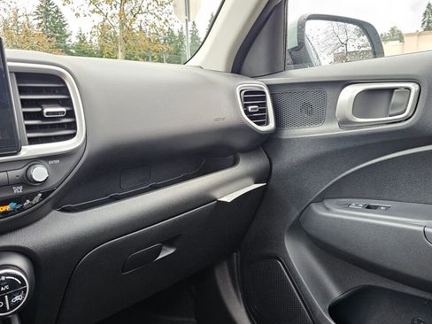 New 2026 Hyundai Venue SEL image 21