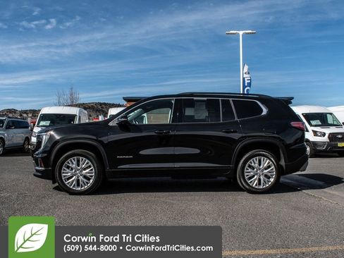 Used 2025 GMC Acadia Elevation w/ Elevation Premium Package image 17