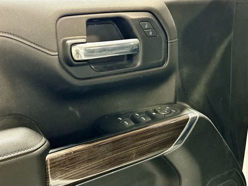 Used 2021 Chevrolet Silverado 1500 RST w/ Z71 Off-Road Package image 17