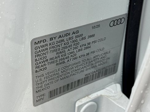 New 2025 Audi Q5 Premium Plus image 24