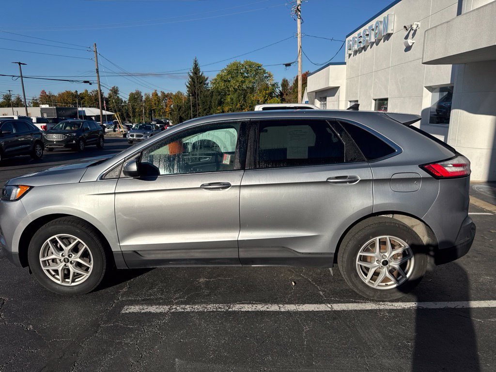 Used 2024 Ford Edge SEL w/ Convenience Package AWD/4WD image 8