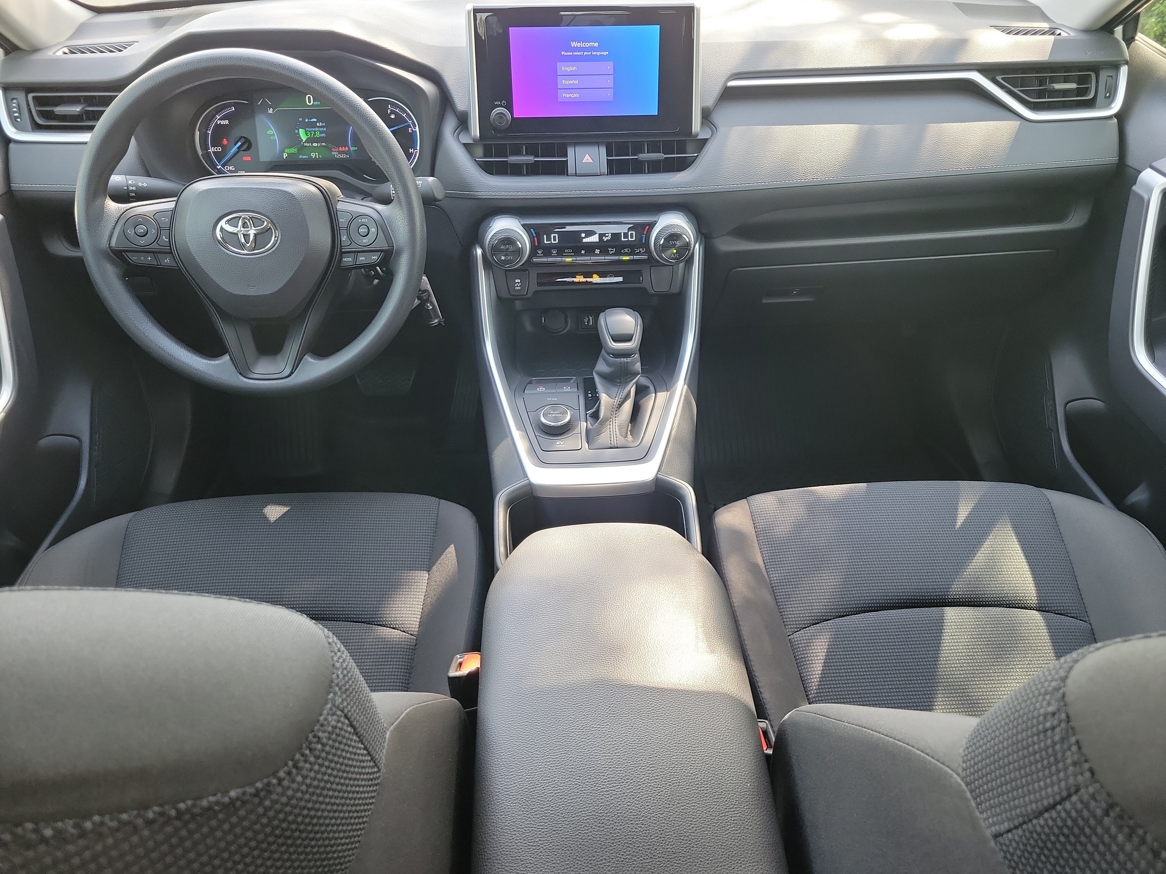Used 2025 Toyota RAV4 LE AWD/4WD image 16