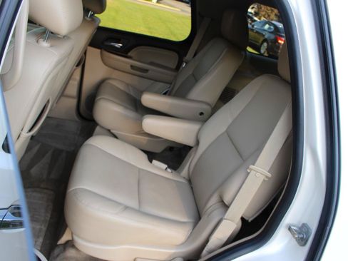 Used 2013 GMC Yukon Denali AWD/4WD image 33