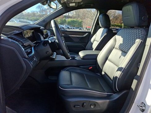 Used 2024 GMC Acadia Denali w/ LPO, Floor Liner Package image 19