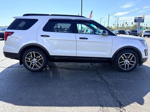 Used 2016 Ford Explorer Sport AWD/4WD image 9