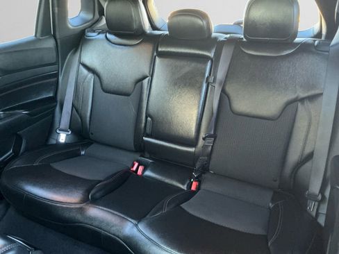 Used 2024 Jeep Compass Trailhawk image 13