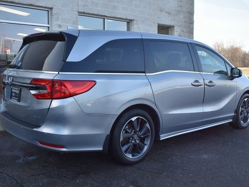 Used 2023 Honda Odyssey Elite image 11
