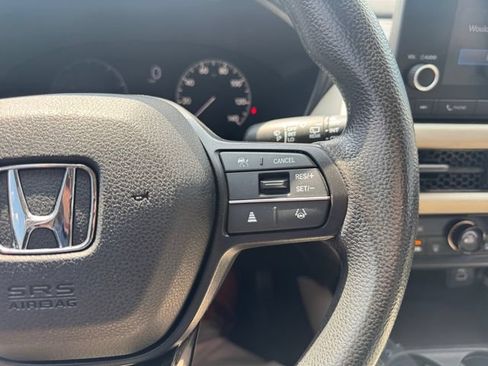 Used 2024 Honda HR-V LX image 18