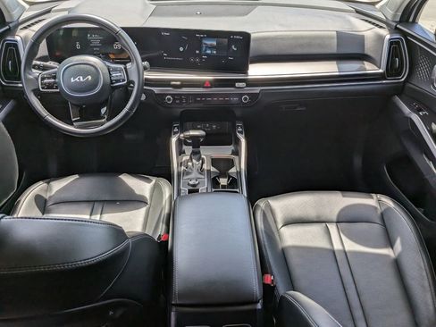 Certified 2025 Kia Sorento S FWD image 14