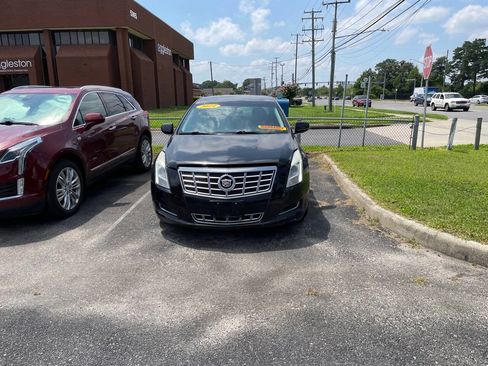 Used 2014 Cadillac XTS w/ Rear Seat Comfort Package image 10