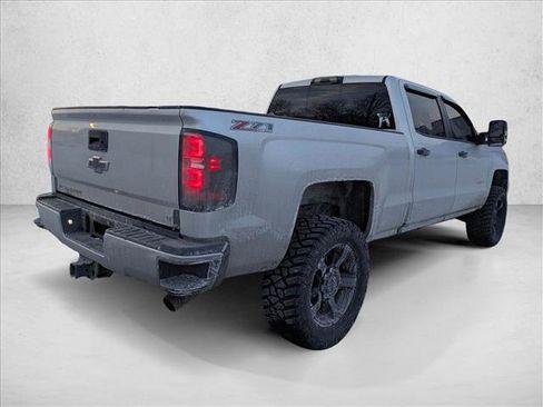 Used 2015 Chevrolet Silverado 2500 LT w/ LT Convenience Package image 5