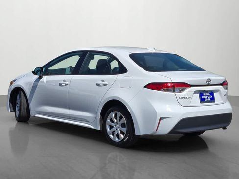 Used 2024 Toyota Corolla LE FWD image 4