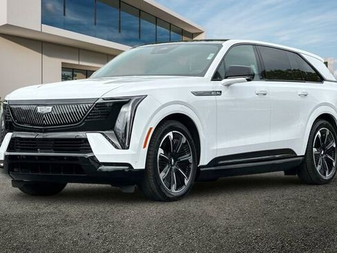 New 2025 Cadillac Escalade IQ Sport 2 w/ LPO, ONYX Package image 8