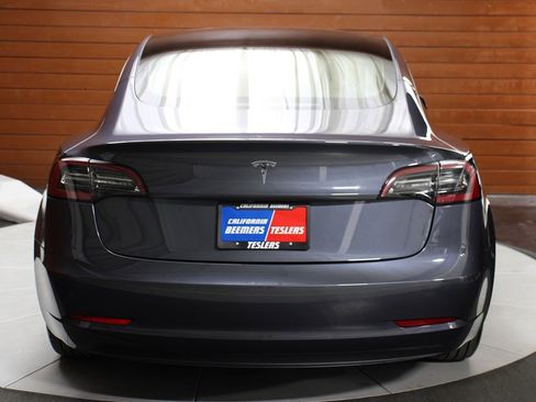 Used 2023 Tesla Model 3 Standard Range RWD image 11