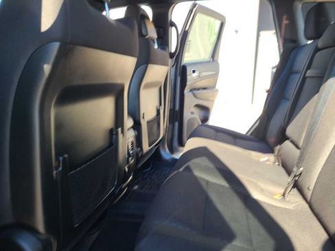 Used 2018 Jeep Grand Cherokee Laredo AWD/4WD image 21