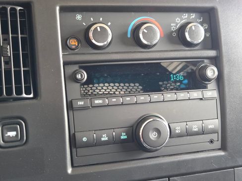 Used 2025 Chevrolet Express 2500 w/ Driver Convenience Package RWD image 2