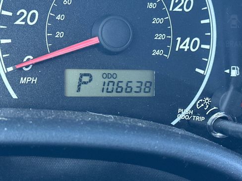 Used 2012 Toyota Corolla L image 37