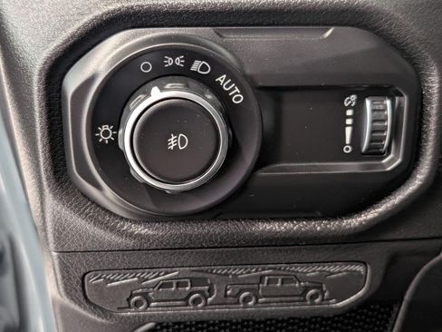Used 2026 Jeep Wrangler Unlimited Sport AWD/4WD image 10