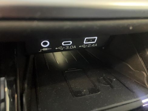 Used 2023 Subaru Legacy Limited AWD/4WD image 10
