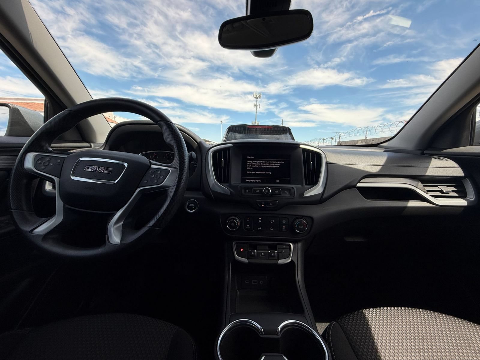 Used 2024 GMC Terrain SLE FWD image 30
