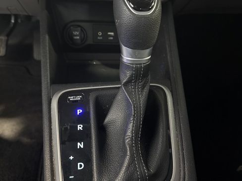 Used 2022 Hyundai Accent SE image 34