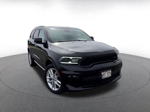 Used 2023 Dodge Durango GT image 3