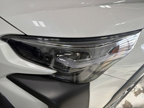 Certified 2025 Subaru Outback Premium w/ Popular Package #1A image 18