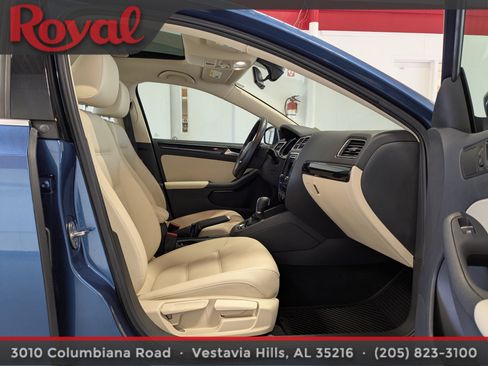 Used 2017 Volkswagen Jetta SEL image 8