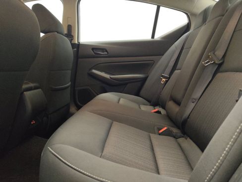 Used 2025 Nissan Altima 2.5 SV FWD image 18