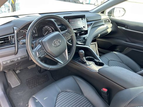 Used 2024 Toyota Camry SE image 19
