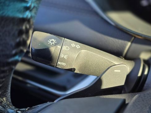 Used 2015 Toyota Avalon XLE Touring image 37