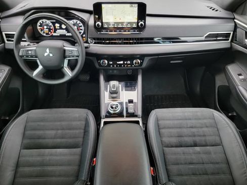 Used 2023 Mitsubishi Outlander SE Black Edition AWD/4WD image 27