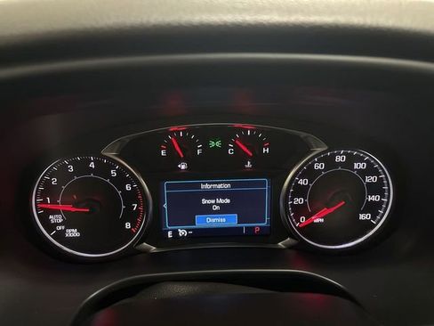 Used 2023 GMC Acadia SLE image 39