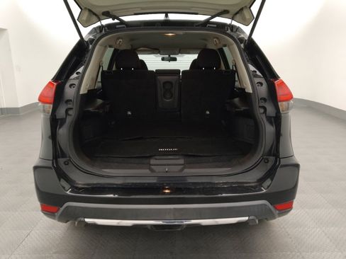 Used 2017 Nissan Rogue SV FWD image 29