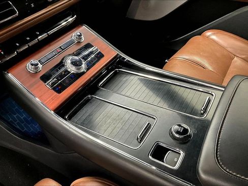 Used 2021 Lincoln Aviator Grand Touring w/ Equipment Group 302A image 17