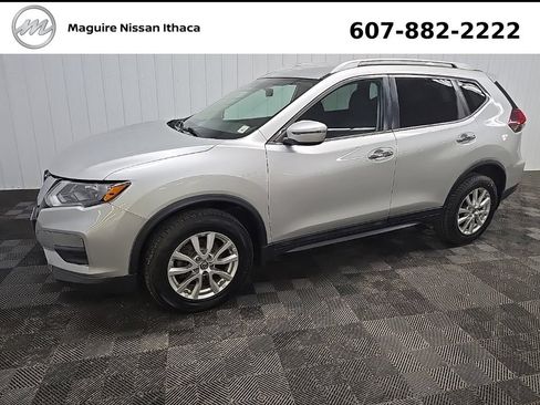 Used 2018 Nissan Rogue SV AWD/4WD image 7