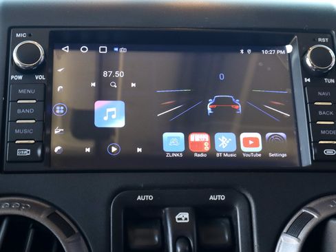 Used 2018 Jeep Wrangler Unlimited Sport S AWD/4WD image 28